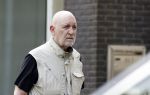 Amsterdam 6 juli 2023
Hugo Metsers heeft boodschappen gedaan en loopt terug naar zijn huis in Amsterdam zuid.