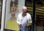 Amsterdam 6 juli 2023
Jack Spijkerman koopt nieuwe zonnebril bij Bril op de cornelis schuytstraat