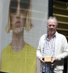 Amsterdam 6 juli 2023
Jack Spijkerman koopt nieuwe zonnebril bij Bril op de cornelis schuytstraat