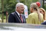 Schevenigen 23 juni 2023
Hare Majesteit Koningin Maxima bezocht het erfgoedpark Loosduinen in Den Haag.
Oa burgemeetser jan v Zanen was daarbij aanwezig.