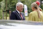 Schevenigen 23 juni 2023
Hare Majesteit Koningin Maxima bezocht het erfgoedpark Loosduinen in Den Haag.
Oa burgemeetser jan v Zanen was daarbij aanwezig.