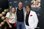 Holten 29 juni 2023
25 jaar Rooftop studio's van Edwin v Hoevelaak .
Jannes met Edwin v Hoevelaak en Natasja Poels