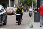 Amsterdam 24 juli 2023
Jordy Huisman van Kris Kroos Amsterdam op zijn electrische fiets