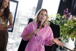 Amsterdam 4 juli 2023
Presentatie Kek Mama cover met Kim Feenstra en Maria Tailort in het Double Tree hotel.
Jannine Berkelaar hoofdredateur Kek Mama