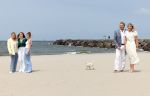 Den haag 30 juni 2023
Fotosessie op het strand Koning Willem Alexander, koningin Maxima en prinses Ariane, Prinses  Amalia en Prinses Alexia poseren tijdens de fotosessie op het strand met hond mambo.