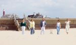 Den haag 30 juni 2023
Fotosessie op het strand Koning Willem Alexander, koningin Maxima en prinses Ariane, Prinses  Amalia en Prinses Alexia poseren tijdens de fotosessie op het strand met hond mambo.