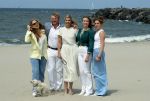 Den haag 30 juni 2023
Fotosessie op het strand Koning Willem Alexander, koningin Maxima en prinses Ariane, Prinses  Amalia en Prinses Alexia poseren tijdens de fotosessie op het strand met hond mambo.