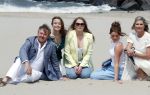 Den haag 30 juni 2023
Fotosessie op het strand Koning Willem Alexander, koningin Maxima en prinses Ariane, Prinses  Amalia en Prinses Alexia poseren tijdens de fotosessie op het strand met hond mambo.