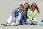 Den haag 30 juni 2023
Fotosessie op het strand Koning Willem Alexander, koningin Maxima en prinses Ariane, Prinses  Amalia en Prinses Alexia poseren tijdens de fotosessie op het strand met hond mambo.