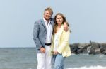 Den haag 30 juni 2023
Fotosessie op het strand Koning Willem Alexander, koningin Maxima en prinses Ariane, Prinses  Amalia en Prinses Alexia poseren tijdens de fotosessie op het strand met hond mambo.