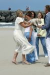 Den haag 30 juni 2023
Fotosessie op het strand Koning Willem Alexander, koningin Maxima en prinses Ariane, Prinses  Amalia en Prinses Alexia poseren tijdens de fotosessie op het strand met hond mambo.