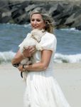Den haag 30 juni 2023
Fotosessie op het strand Koning Willem Alexander, koningin Maxima en prinses Ariane, Prinses  Amalia en Prinses Alexia poseren tijdens de fotosessie op het strand met hond mambo.