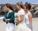 Den haag 30 juni 2023
Fotosessie op het strand Koning Willem Alexander, koningin Maxima en prinses Ariane, Prinses  Amalia en Prinses Alexia poseren tijdens de fotosessie op het strand met hond mambo.