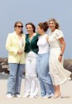 Den haag 30 juni 2023
Fotosessie op het strand Koning Willem Alexander, koningin Maxima en prinses Ariane, Prinses  Amalia en Prinses Alexia poseren tijdens de fotosessie op het strand met hond mambo.