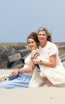 Den haag 30 juni 2023
Fotosessie op het strand Koning Willem Alexander, koningin Maxima en prinses Ariane, Prinses  Amalia en Prinses Alexia poseren tijdens de fotosessie op het strand met hond mambo.