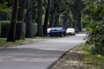 Huizen 7 8 en 9 juli 2023
De autos van Linda de Mol en Jeroen Rietbergen voor haar huis .
Linda viert haar verjaardag met vriendinnen in de tuin . Oa Susan Visser Mireille Bekooy Xenia Kasper en Lies Visschedijk waren aanwezig.