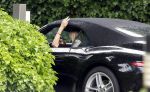 Laren 29 juni 2023
Linda de Mol rijdt in haar Porsche 911 cabrio naar het hoofdkantoor van Talpa.