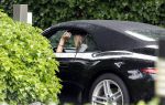 Laren 29 juni 2023
Linda de Mol rijdt in haar Porsche 911 cabrio naar het hoofdkantoor van Talpa.