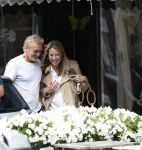Naarden, 17 juli 2023
Linda de Mol samen met  Erland Galjaard