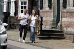 Naarden 17 juli 2023
Linda de Mol heeft afspraak met Erland Galjaard in Restaurant Vesting Lounge in Naarden Vesting.