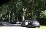 Huizen 7 8 en 9 juli 2023
De autos van Linda de Mol en Jeroen Rietbergen voor haar huis .
Linda viert haar verjaardag met vriendinnen in de tuin . Oa Susan Visser Mireille Bekooy Xenia Kasper en Lies Visschedijk waren aanwezig.