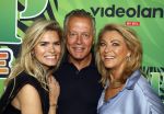 Rhenen 13 juli 2023
Reunie Zoop in oudehands dierenpark.
Nicolette v Dam met haar ouders
