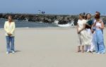 Den haag 30 juni 2023
Fotosessie op het strand Koning Willem Alexander, koningin Maxima en prinses Ariane, Prinses  Amalia en Prinses Alexia poseren tijdens de fotosessie op het strand met hond mambo.