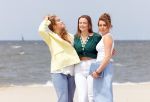 Den haag 30 juni 2023
Fotosessie op het strand Koning Willem Alexander, koningin Maxima en prinses Ariane, Prinses  Amalia en Prinses Alexia poseren tijdens de fotosessie op het strand met hond mambo.