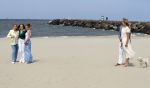 Den haag 30 juni 2023
Fotosessie op het strand Koning Willem Alexander, koningin Maxima en prinses Ariane, Prinses  Amalia en Prinses Alexia poseren tijdens de fotosessie op het strand met hond mambo.