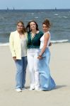 Den haag 30 juni 2023
Fotosessie op het strand Koning Willem Alexander, koningin Maxima en prinses Ariane, Prinses  Amalia en Prinses Alexia poseren tijdens de fotosessie op het strand met hond mambo.