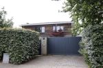 Breukeleveen 3 juli 2023
Prinses Mabel heeft 2 huizen naast elkaar aan de Loosdrechtse Plassen (huis)