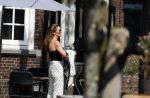 Naarden 17 juli 2023
Quinty Trustfull met haar manager Hans v d Veen op terras in naarden Vesting