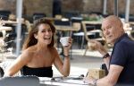 Naarden 17 juli 2023
Quinty Trustfull met haar manager Hans v d Veen op terras in naarden Vesting