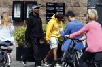 Amsterdam 18 juli 2023
Rapper Dio met een vriend in Amsterdam zuid.