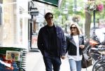 Amsterdam 6 juli 2023
Rob Kemps met zijn nieuwe vriendin Stephanie Klaver op straat in Amsterdam zuid.
