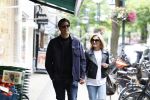 Amsterdam 6 juli 2023
Rob Kemps met zijn nieuwe vriendin Stephanie Klaver op straat in Amsterdam zuid.