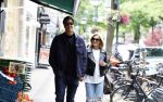 Amsterdam 6 juli 2023
Rob Kemps met zijn nieuwe vriendin Stephanie Klaver op straat in Amsterdam zuid.