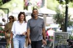 Amsterdam 18 juli 2023
Ruud Gullit en zijn vriendin Karin de Rooy op de cornelus Schuytstraat.