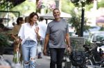 Amsterdam 18 juli 2023
Ruud Gullit en zijn vriendin Karin de Rooy op de cornelus Schuytstraat.