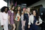 Amsterdam 4 juli 2023
Presentatie Kek Mama cover met Kim Feenstra en Maria Tailort in het Double Tree hotel.
Real Housewifes of Amsterdam met v.l.n.r Sherry AnnPerson Tamara Elbaz Maria Tailor Djamila Celina SuSusanna Klibansky en Kimmylien Nguyen