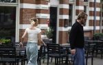 Amsterdam 21 juli 2023
Thijs Romer rijdt naar het huis van Noor Groot . Hij parkeert zijn auto ergens anders en loopt naar haar huis . 30 min later loopt hij weg  en 10 seconden later komt Noor achter hem aangerend.  Ze lopen ergens heen en ruim anderhalf uur later komt Noor alleen terug Thijs loopt naar zijn auto en rijdt weg.
