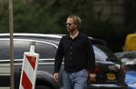 Amsterdam 21 juli 2023
Thijs Romer rijdt naar het huis van Noor Groot . Hij parkeert zijn auto ergens anders en loopt naar haar huis . 30 min later loopt hij weg  en 10 seconden later komt Noor achter hem aangerend.  Ze lopen ergens heen en ruim anderhalf uur later komt Noor alleen terug Thijs loopt naar zijn auto en rijdt weg.