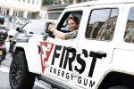Amsterdam 11 juli 2023
Thomas v d Vlugt in zijn jeep met reclame voor First Energy Gum waarvan Thomas Mede eigenaar is.