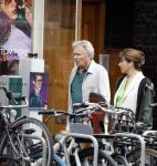 Amsterdam 22 juli 2023
Tom Egbers en zijn vrouw Janke Dekker winkelend in Amsterdam zuid. Ze waren oa bij Suit supply en de Joffers.