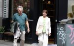 Amsterdam 22 juli 2023
Tom Egbers en zijn vrouw Janke Dekker winkelend in Amsterdam zuid. Ze waren oa bij Suit supply en de Joffers.