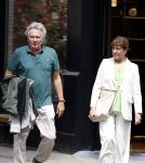 Amsterdam 22 juli 2023
Tom Egbers en zijn vrouw Janke Dekker winkelend in Amsterdam zuid. Ze waren oa bij Suit supply en de Joffers.