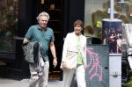 Amsterdam 22 juli 2023
Tom Egbers en zijn vrouw Janke Dekker winkelend in Amsterdam zuid. Ze waren oa bij Suit supply en de Joffers.
