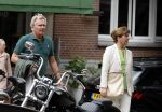 Amsterdam 22 juli 2023
Tom Egbers en zijn vrouw Janke Dekker winkelend in Amsterdam zuid. Ze waren oa bij Suit supply en de Joffers.