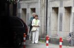 Amsterdam 22 juli 2023
Tom Egbers en zijn vrouw Janke Dekker winkelend in Amsterdam zuid. Ze waren oa bij Suit supply en de Joffers.