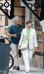 Amsterdam 22 juli 2023
Tom Egbers en zijn vrouw Janke Dekker winkelend in Amsterdam zuid. Ze waren oa bij Suit supply en de Joffers.